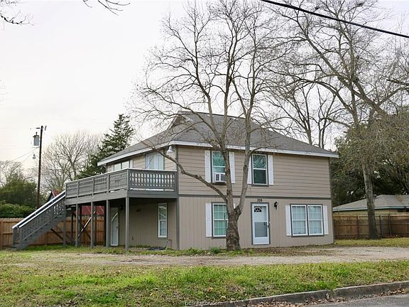 3rd image of 309 S Judson Ave