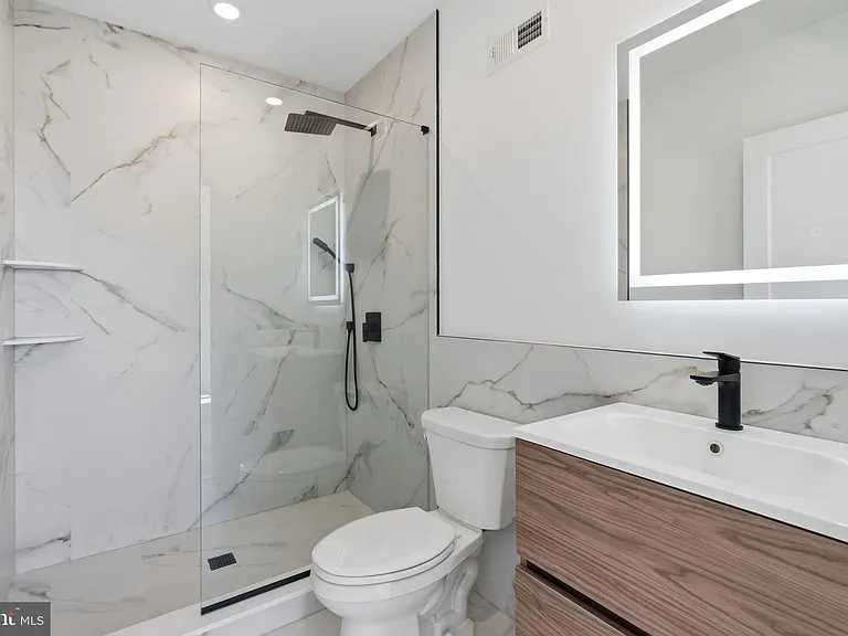 209 New St #6B — Photo 17