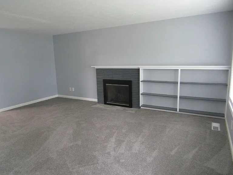 8606 Custer Rd SW — Photo 3