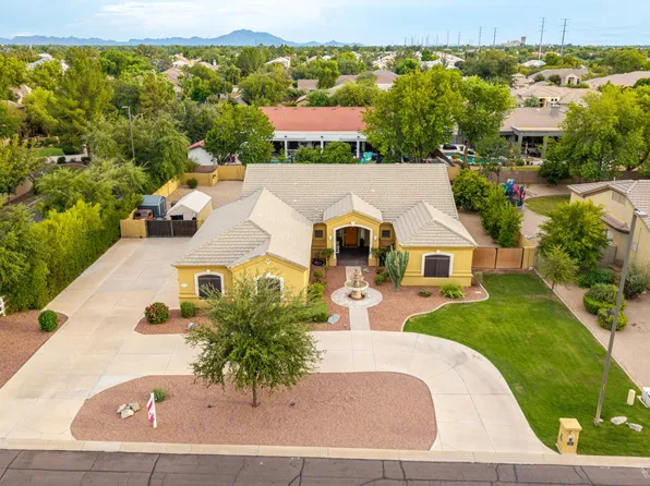 2089 E PARK Avenue, Gilbert, AZ 85234