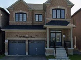 121 Micklefield Ave #BASEMENT, Whitby, ON L1P0L3