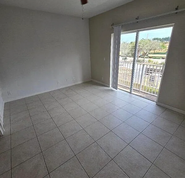 1710 NE 6th St #1308 — Photo 24