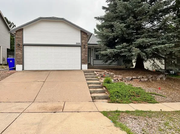2555 Lyncrest Dr, Colorado Springs, CO 80918