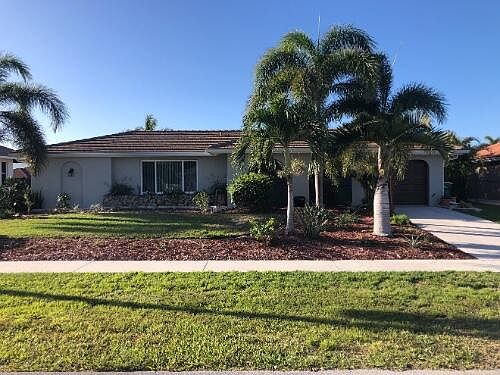 1st image of 1551 Honeysuckle Ave