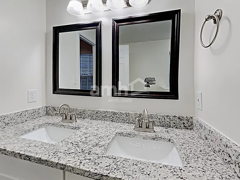 13929 Hatton Cross Dr — Photo 12