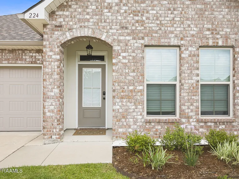 224 Wild Cherry Ln — Photo 26