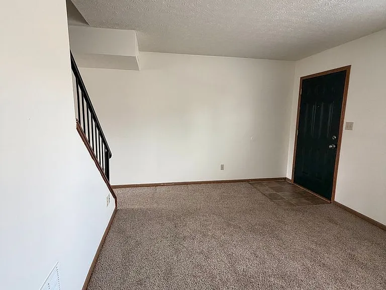 Jefferson Crossing Townhomes — Photo 29