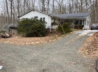 38 Isabelle Ave, Andover, NJ 07821