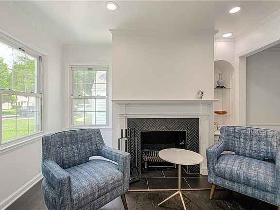 5th image of 5341 Ash St