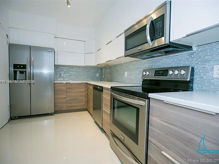 9381 E Bay Harbor Dr #302S — Photo 9