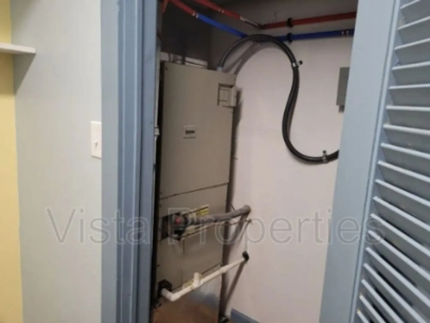 40216 — Photo 2