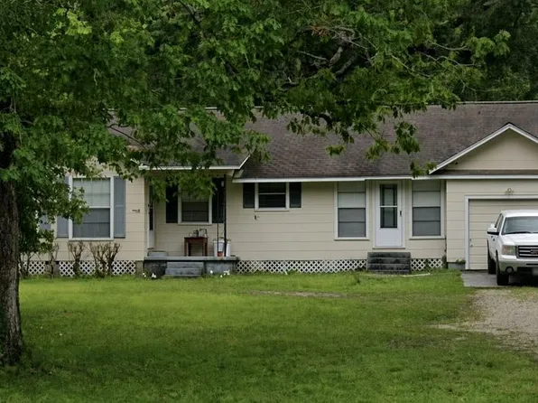 2019 Main St, Chester, TX 75936