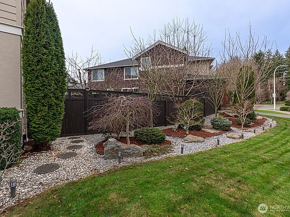 Thoughtfully designed landscaping.>