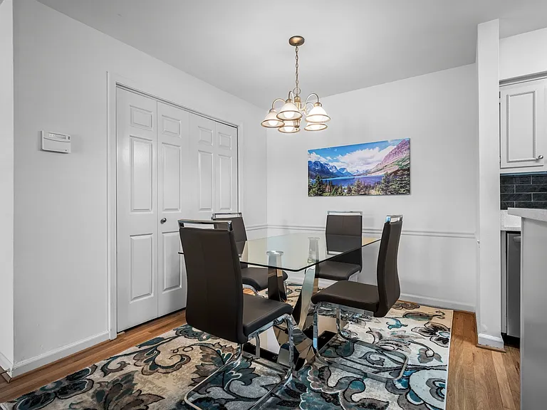 2905 Burch Ave #3 — Photo 8