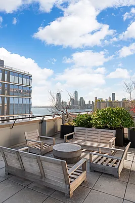 Sold by Prevu Real Estate, LLC | media 17