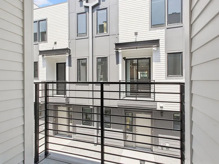 Central Park Townhomes — Photo 34
