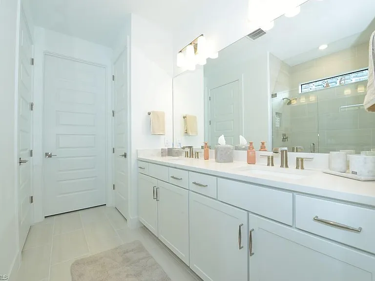 1904 Sierra Ct — Photo 10