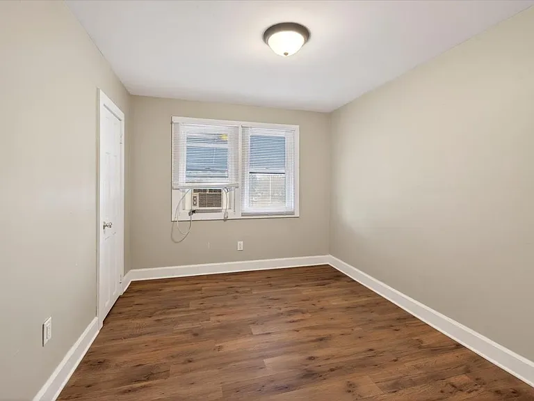 506 - 508 Emerson Ave — Photo 35