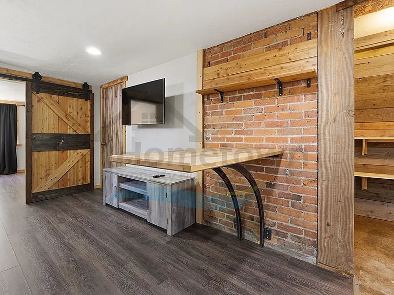 801 E Harrison Ave — Photo 15