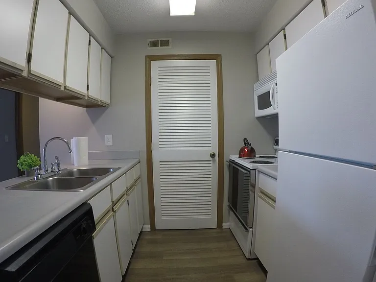 809 N 6th St. (High Point) — Photo 27