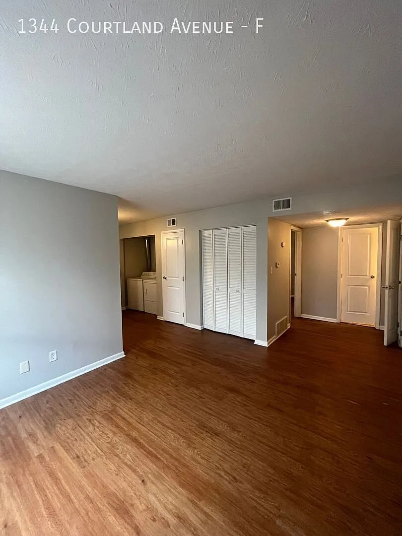 1BD/1BA Near the Short North & Campus! — Photo 2
