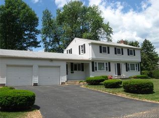 10 Peggy Ln, Enfield, CT 06082