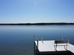 9500 Larsen Rd, Williamsburg, MI 49690