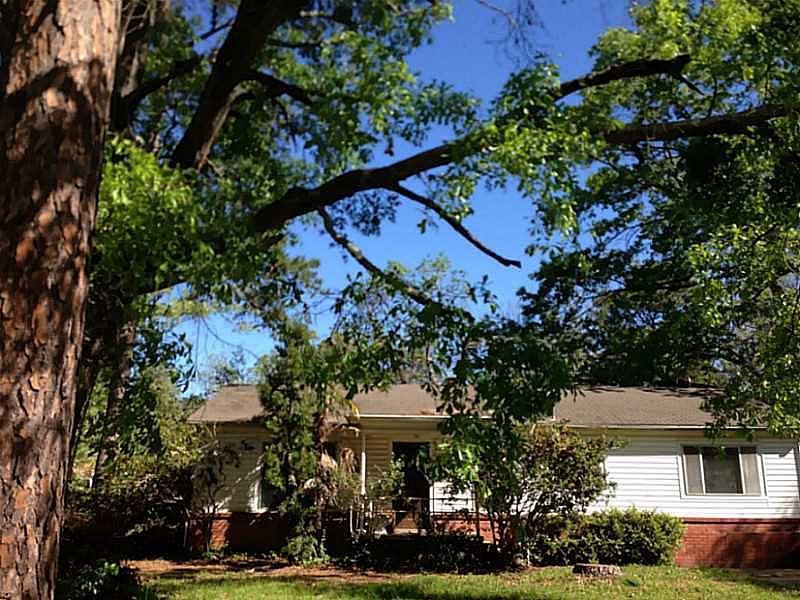 1st image of 2092 Pinecroft Cir