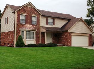 720 Shelley Dr, Rochester Hills, MI 48307