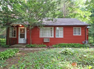 516 Pinewood Trl, Twin Lakes, WI 53181