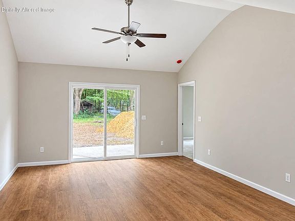 5th image of 1325 Boulevard Rd