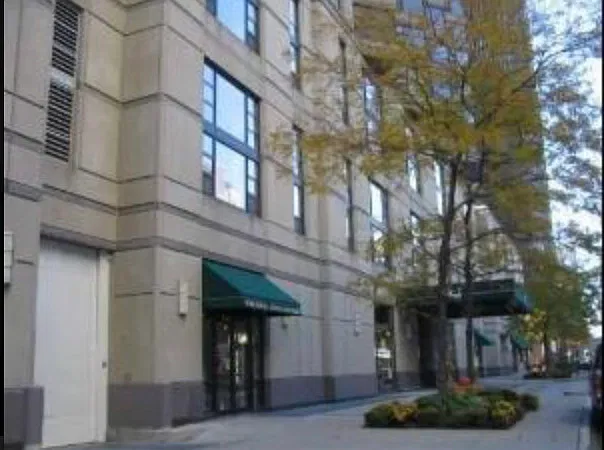 401 E Ontario St #3110