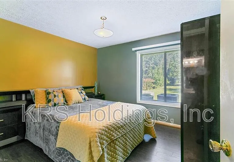 126 Wells Ct — Photo 8
