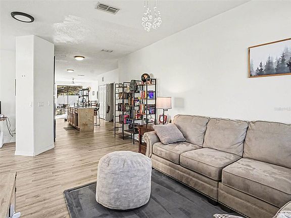 4th image of 4875 Sweet Cedar Cir
