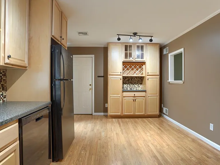 9148 Joyce Ln #9148 — Photo 7