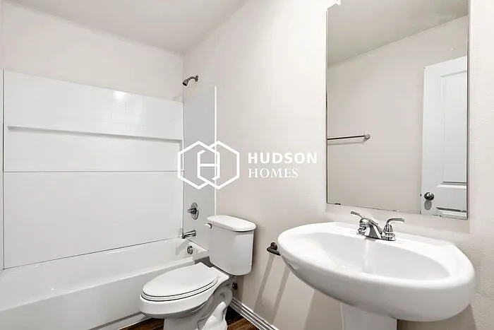 509 S 16th St — Photo 14