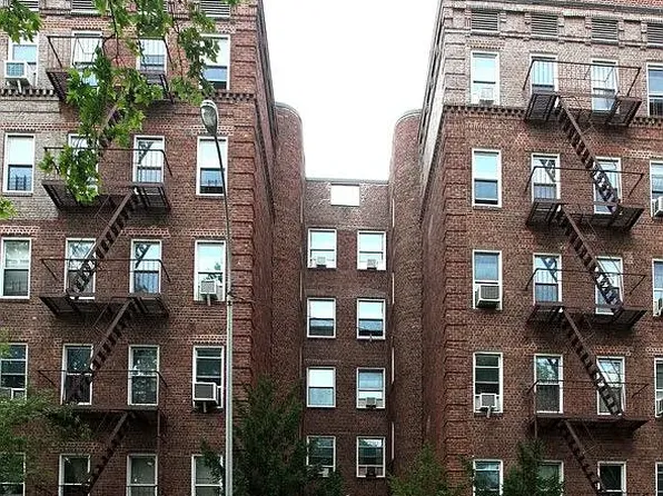 41 Kew Gardens Rd APT 2C, Kew Gardens, NY 11415