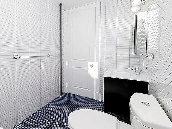 5th image of 1377 Lexington Ave APT 3B