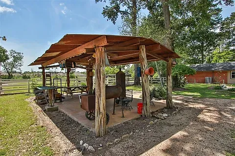 9011 Dowdell Rd — Photo 4