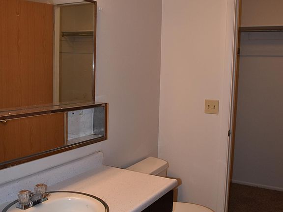 4th image of 8313 S Julie Anna Ct