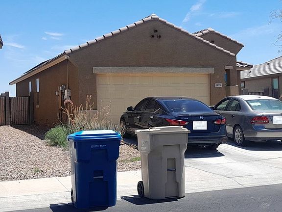 3rd image of 1899 S 215th Dr