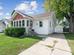 1337 Cedar St, Oshkosh, WI 54901