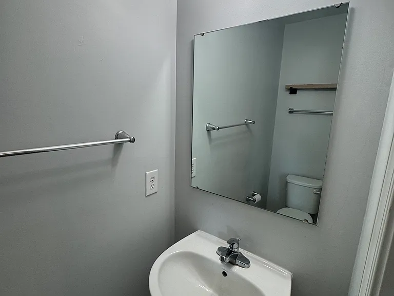 204 Dietz Dr — Photo 34