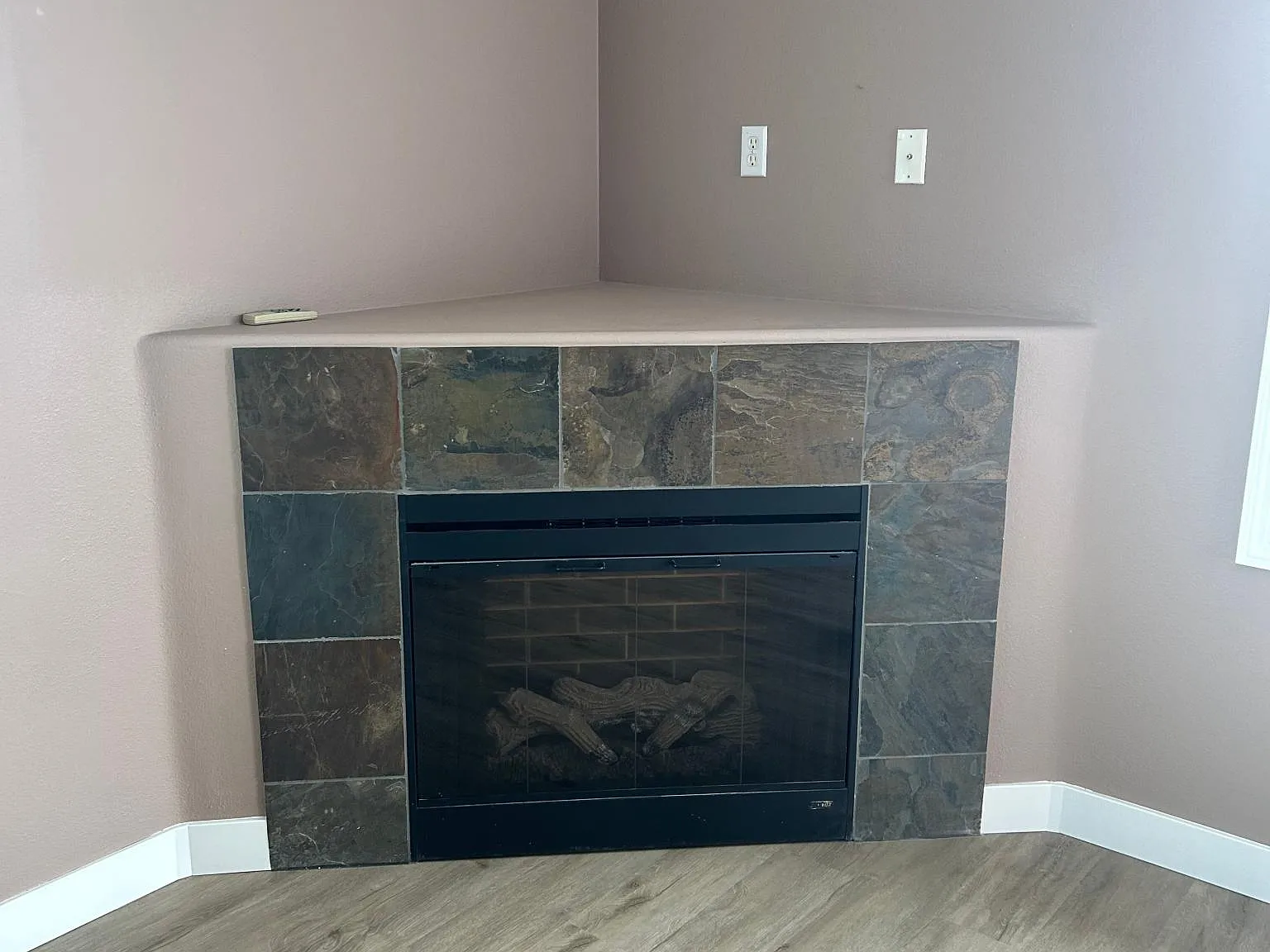 2 bed, 1470 sqft, $2,375 — Photo 3