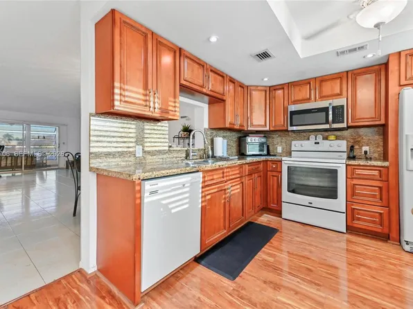 2802 Victoria Way APT K4, Coconut Creek, FL 33066