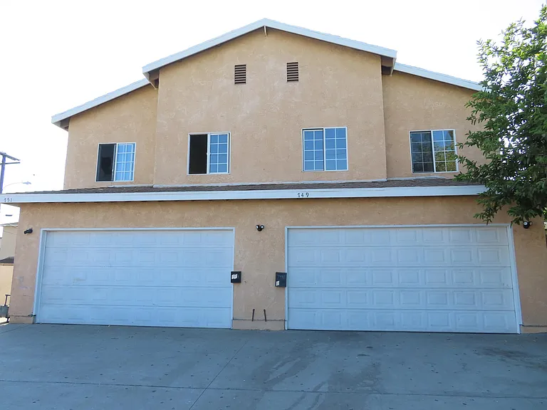 749 S Arizona Ave — Photo 1