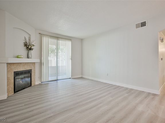 2nd image of 1830 N Buffalo Dr Unit 1091