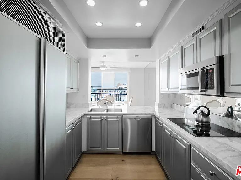 850 E Ocean Blvd #801 — Photo 8