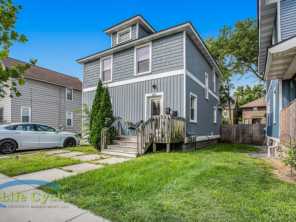 353 Atlas Ave SE #2
