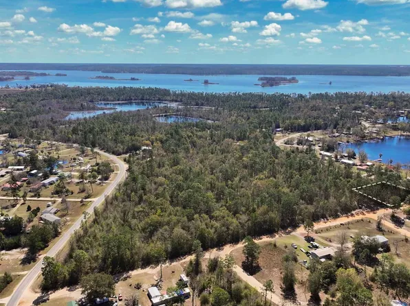 91 Lake Carroll Dr, Donalsonville, GA 39845